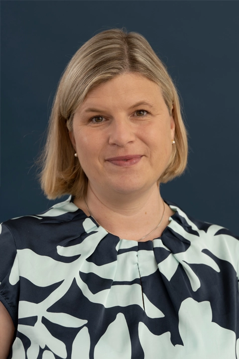 Ihre Ansprechpartnerin im Bistum Essen: Ingelore Engbrocks
